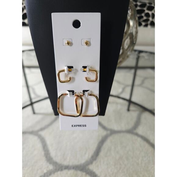 Express Gold Square Hoop Earrings New - Picture 1 of 4